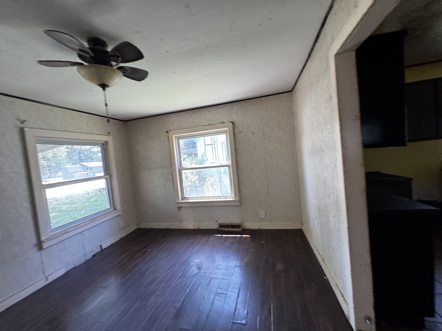 1175 N Jackson Street Property Photo 6