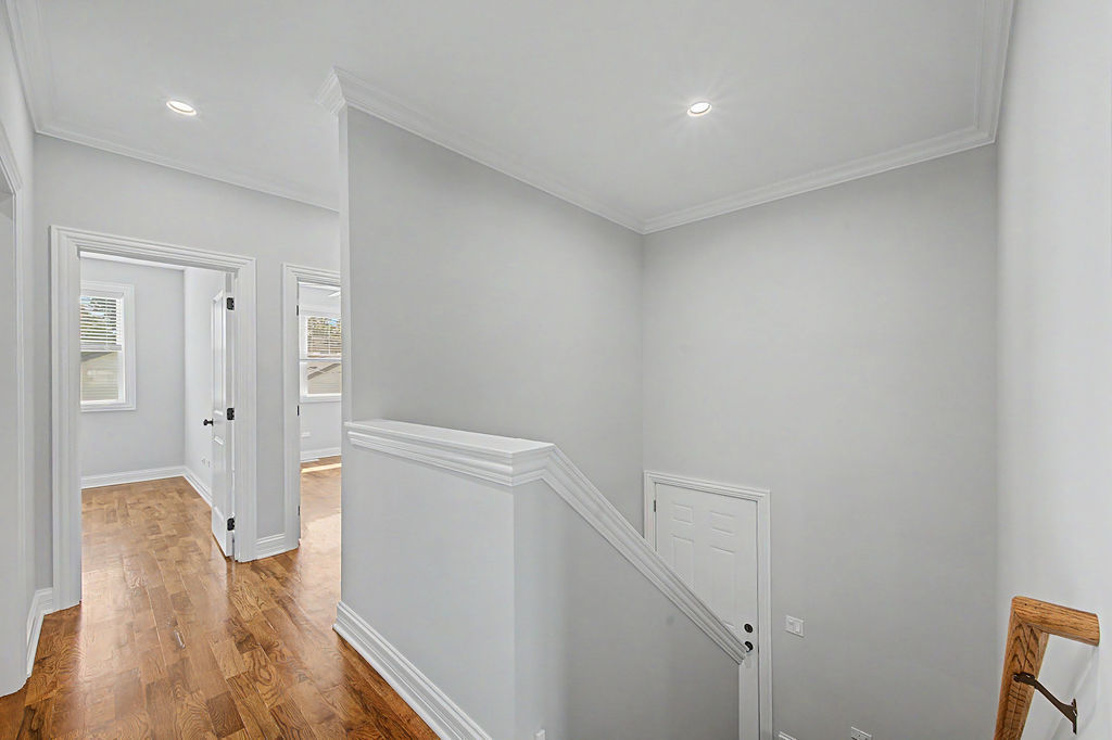 555 N Springfield Avenue Property Photo 10