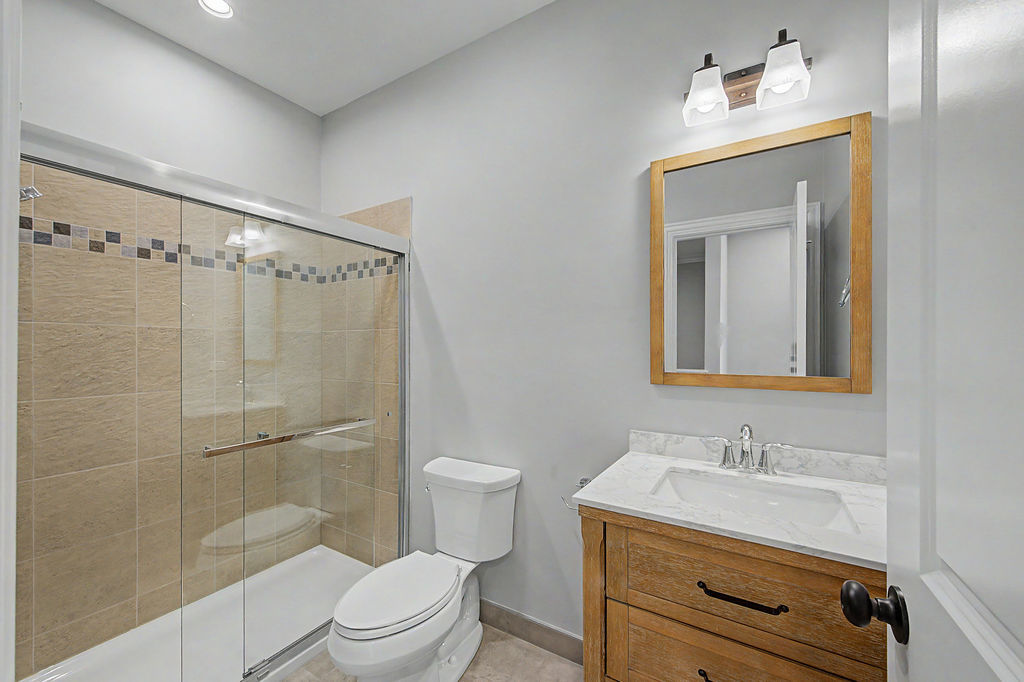 555 N Springfield Avenue Property Photo 15