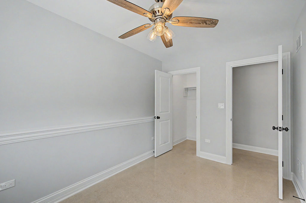 555 N Springfield Avenue Property Photo 27