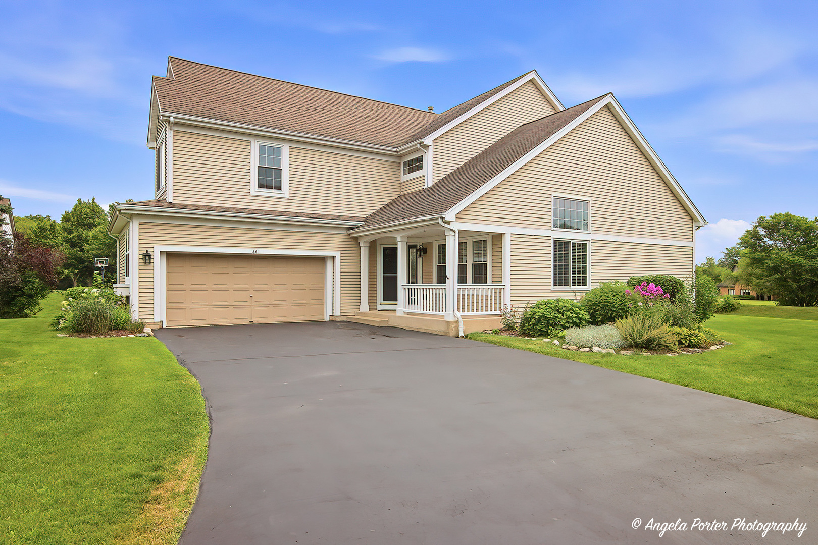 331 Hampton Court Property Photo 1
