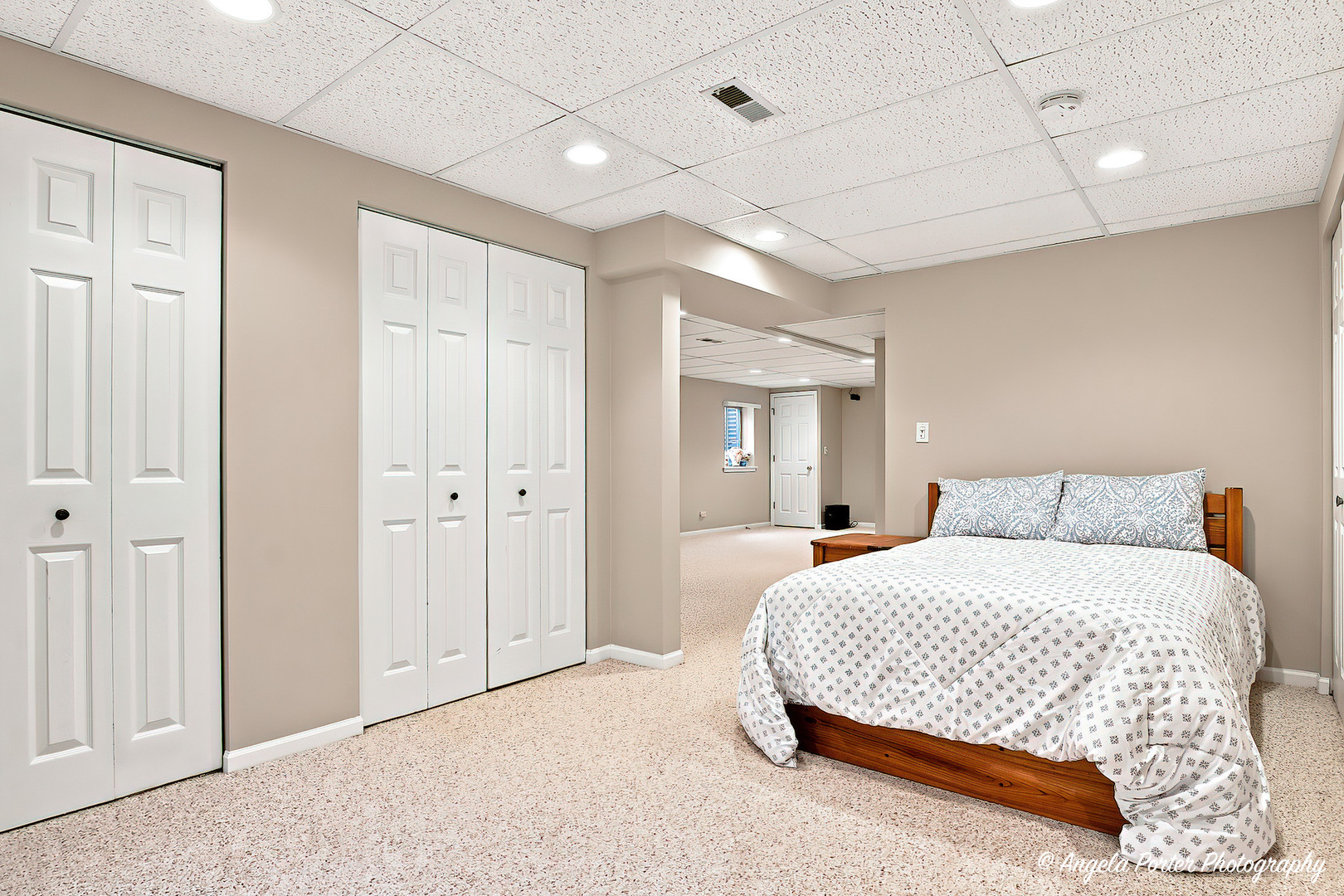 331 Hampton Court Property Photo 39