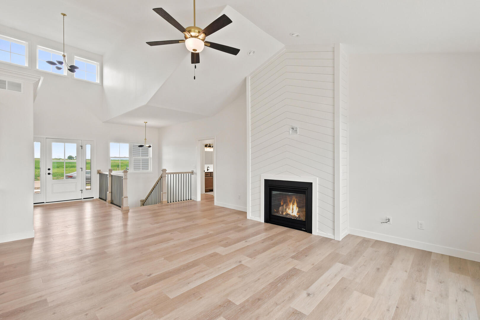 1417 S Milton Court Property Photo 4