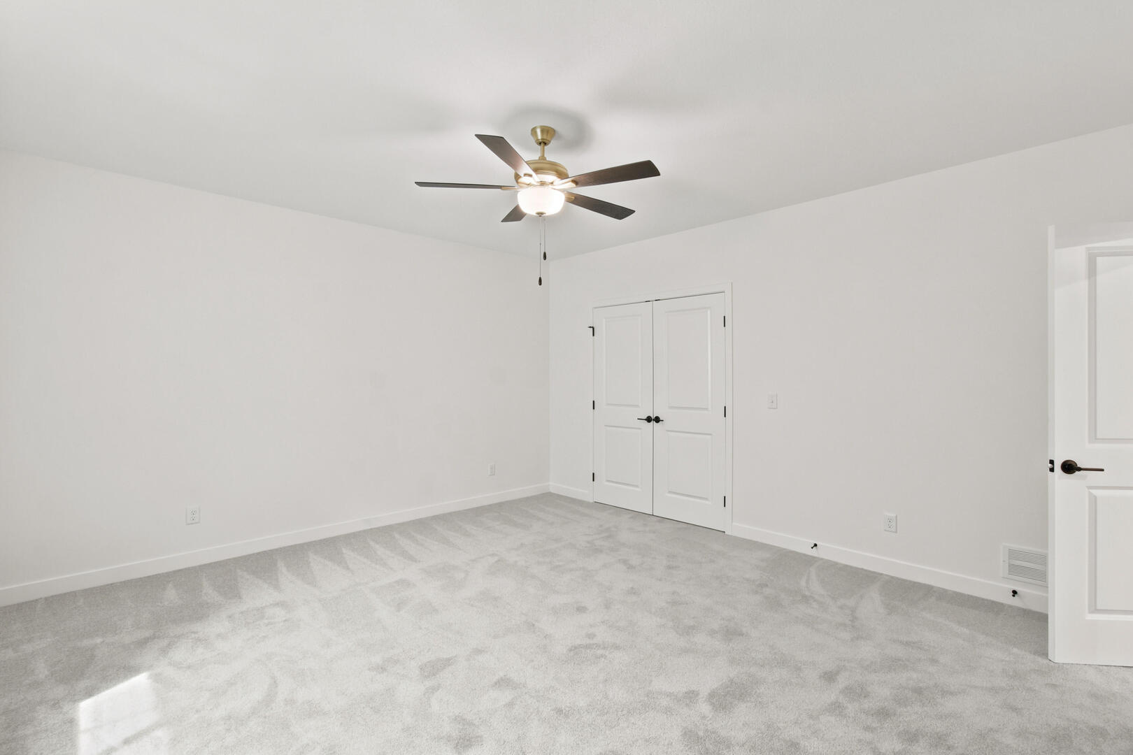 1417 S Milton Court Property Photo 31