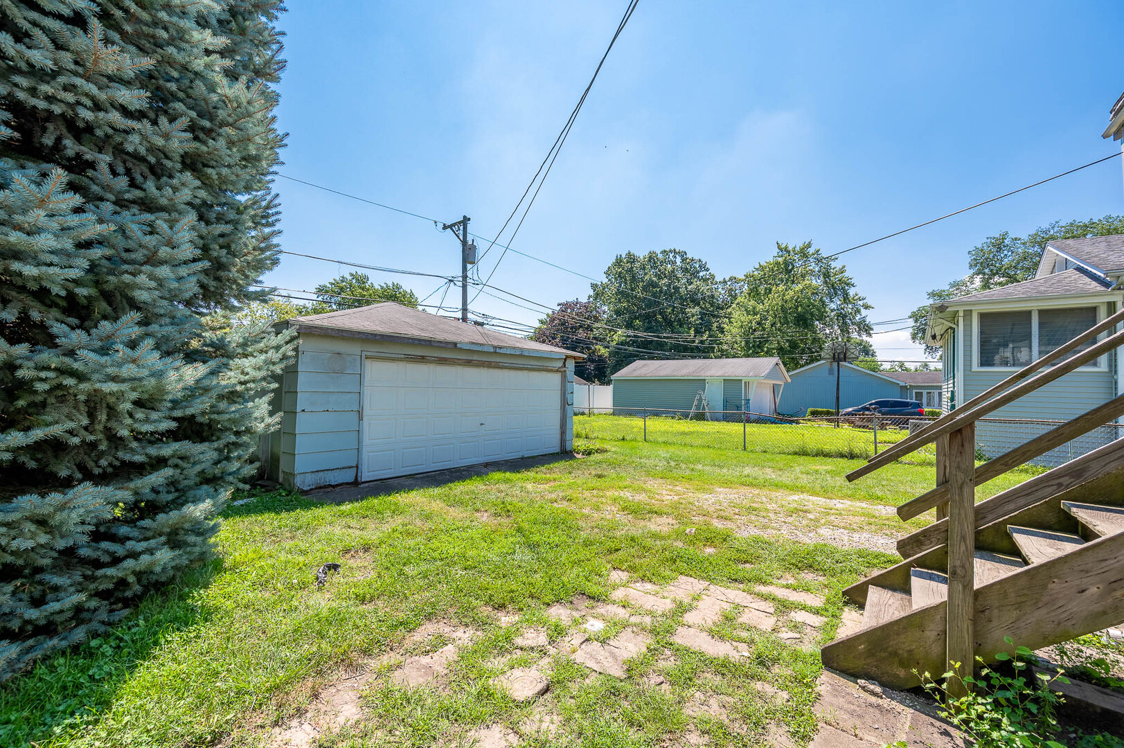 14947 Hamlin Avenue Property Photo 15