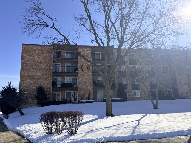 500 W Huntington Commons Road 255 Property Photo 1