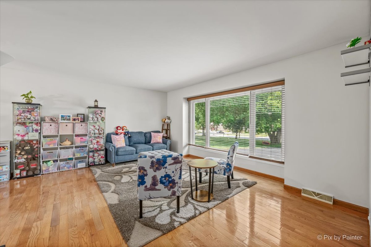 163 S Circle Avenue Property Photo 2