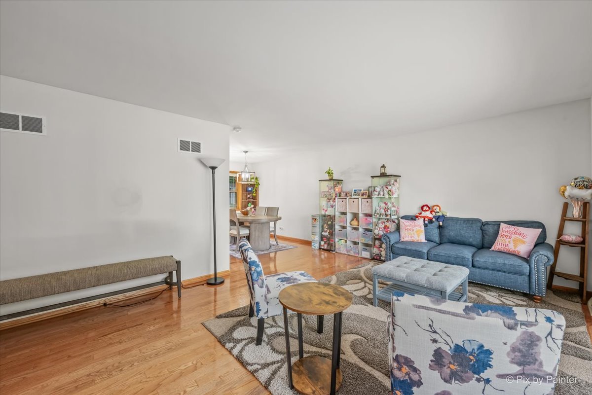 163 S Circle Avenue Property Photo 3