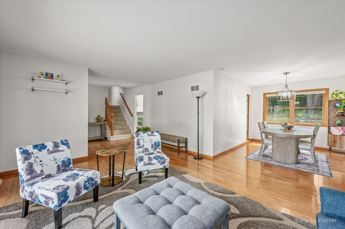163 S Circle Avenue Property Photo 4