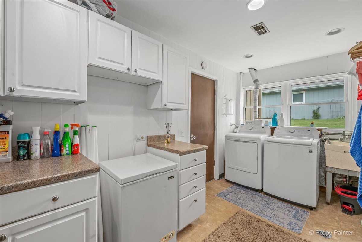 163 S Circle Avenue Property Photo 18