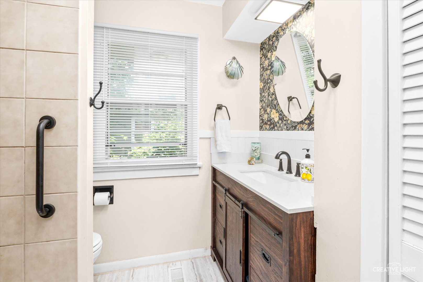 12702094 Property Photo 14