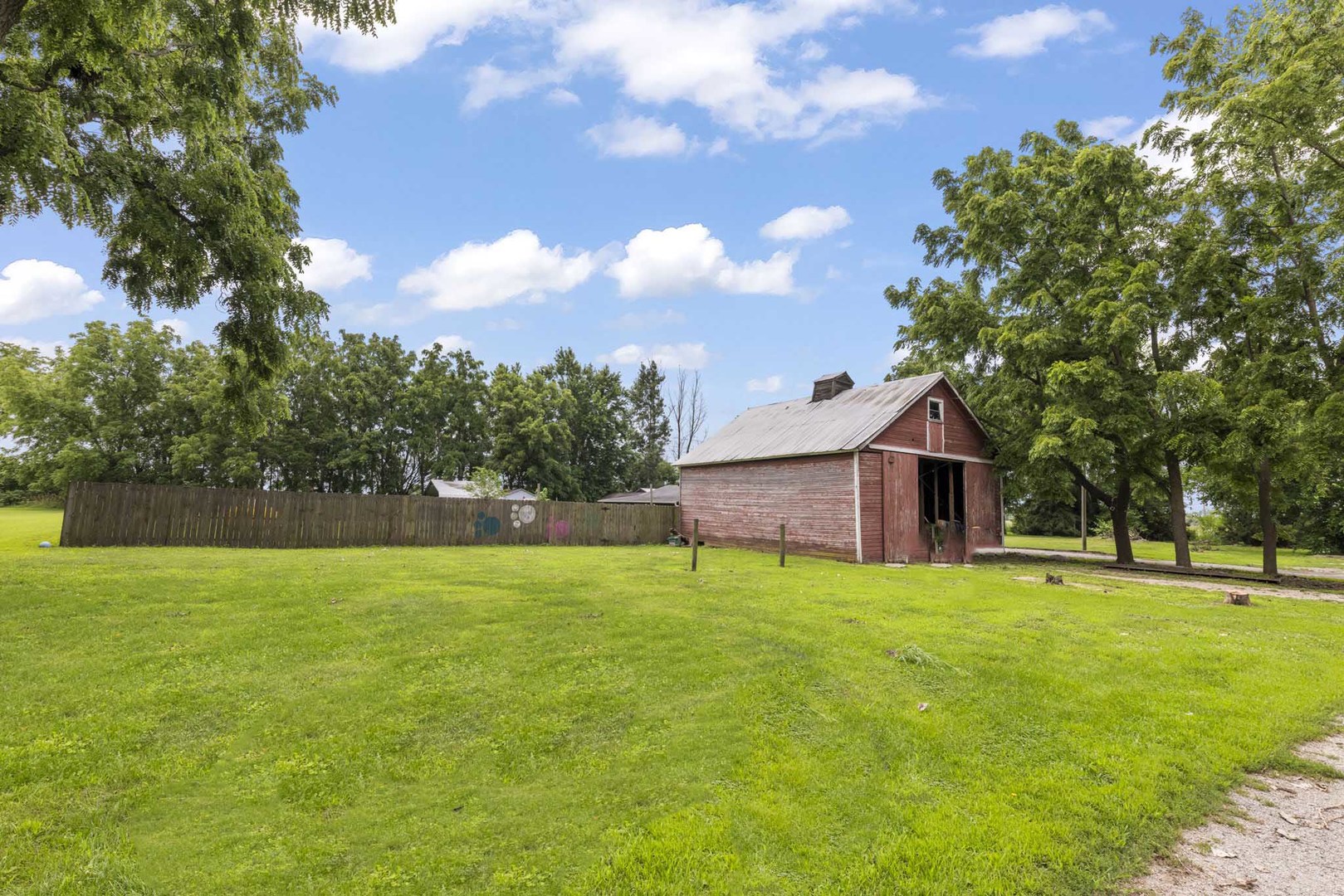 2013 Beecher Road Property Photo 40