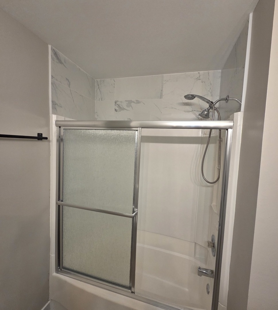 407 Trenton Court Property Photo 10