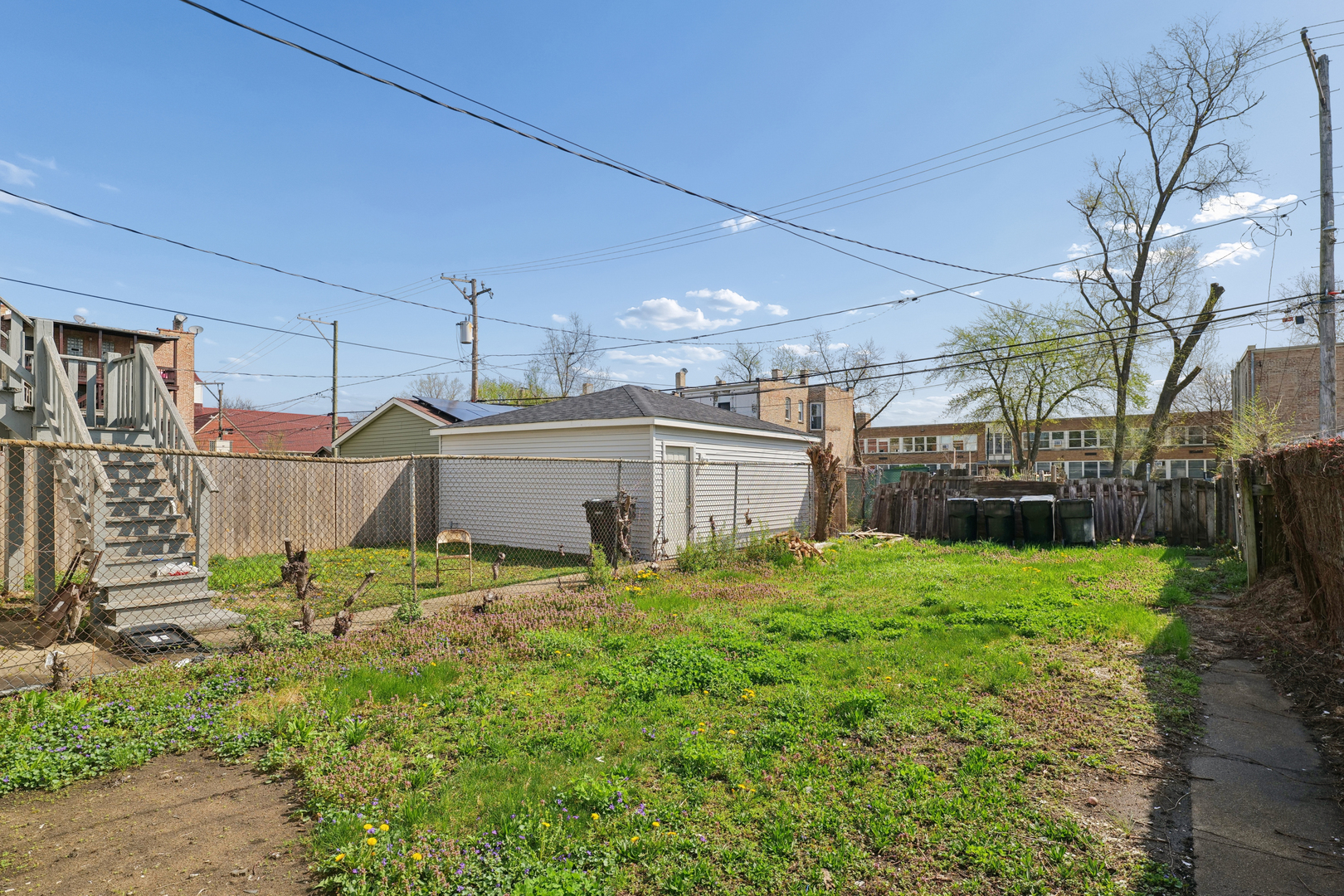 6521 S Saint Lawrence Avenue Property Photo 3