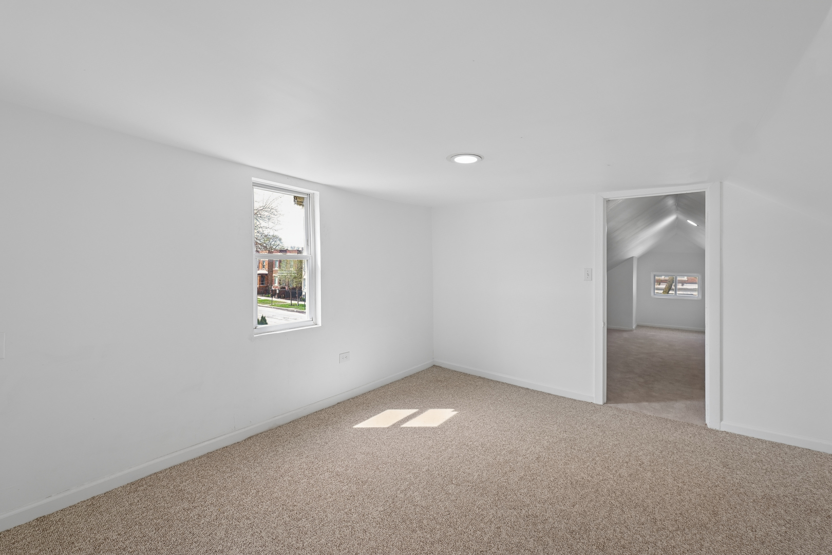 6521 S Saint Lawrence Avenue Property Photo 16