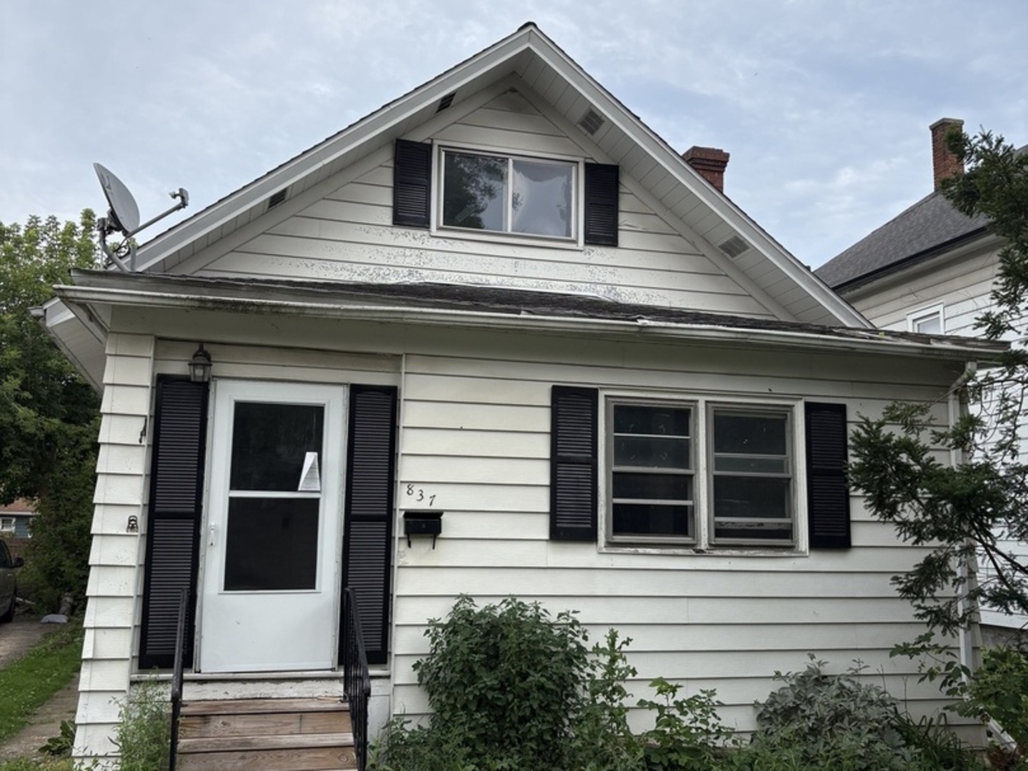 837 Hickory Street