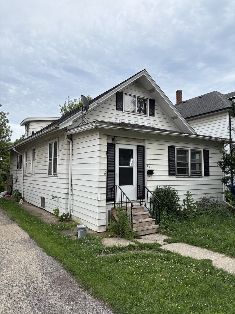 837 Hickory Street Property Photo 2