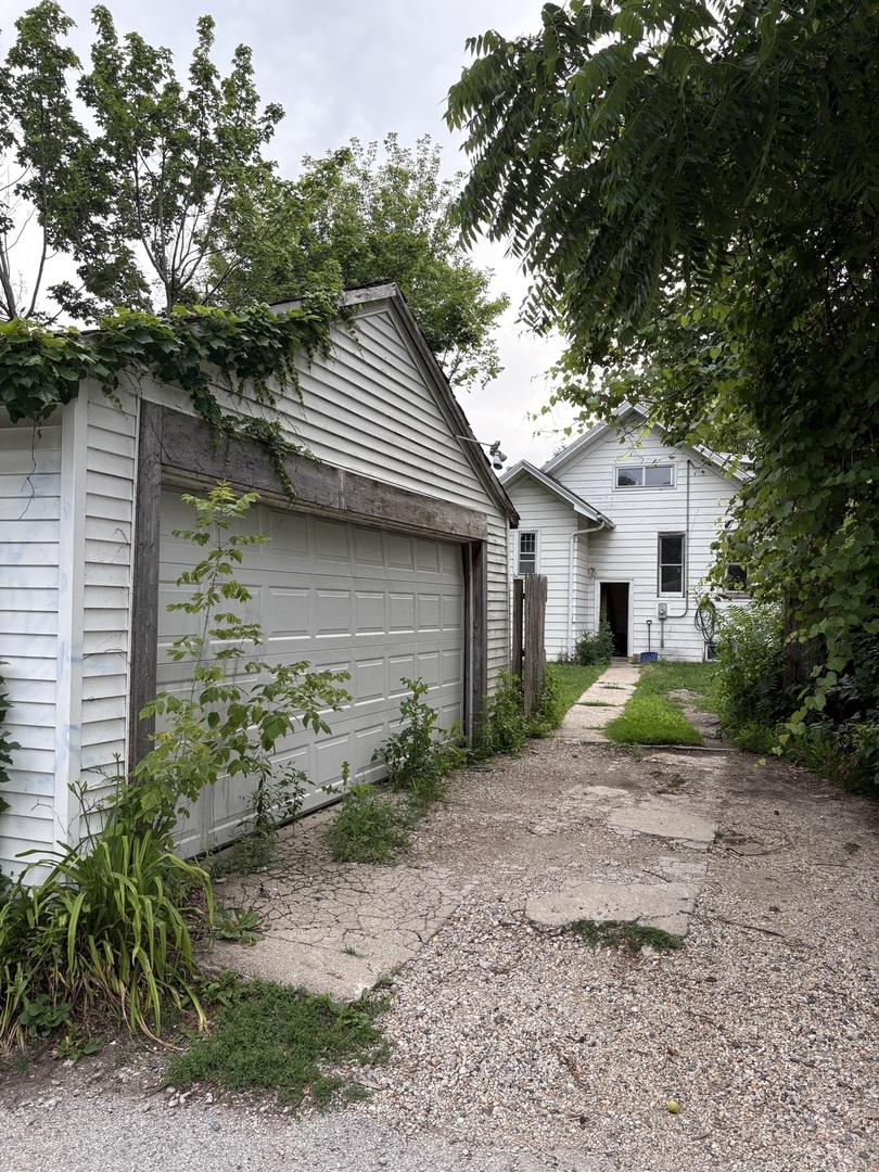 837 Hickory Street Property Photo 43