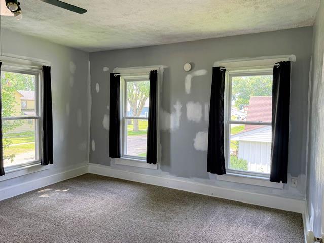 208 E Second Street Property Photo 9