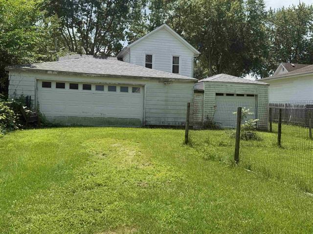 208 E Second Street Property Photo 11