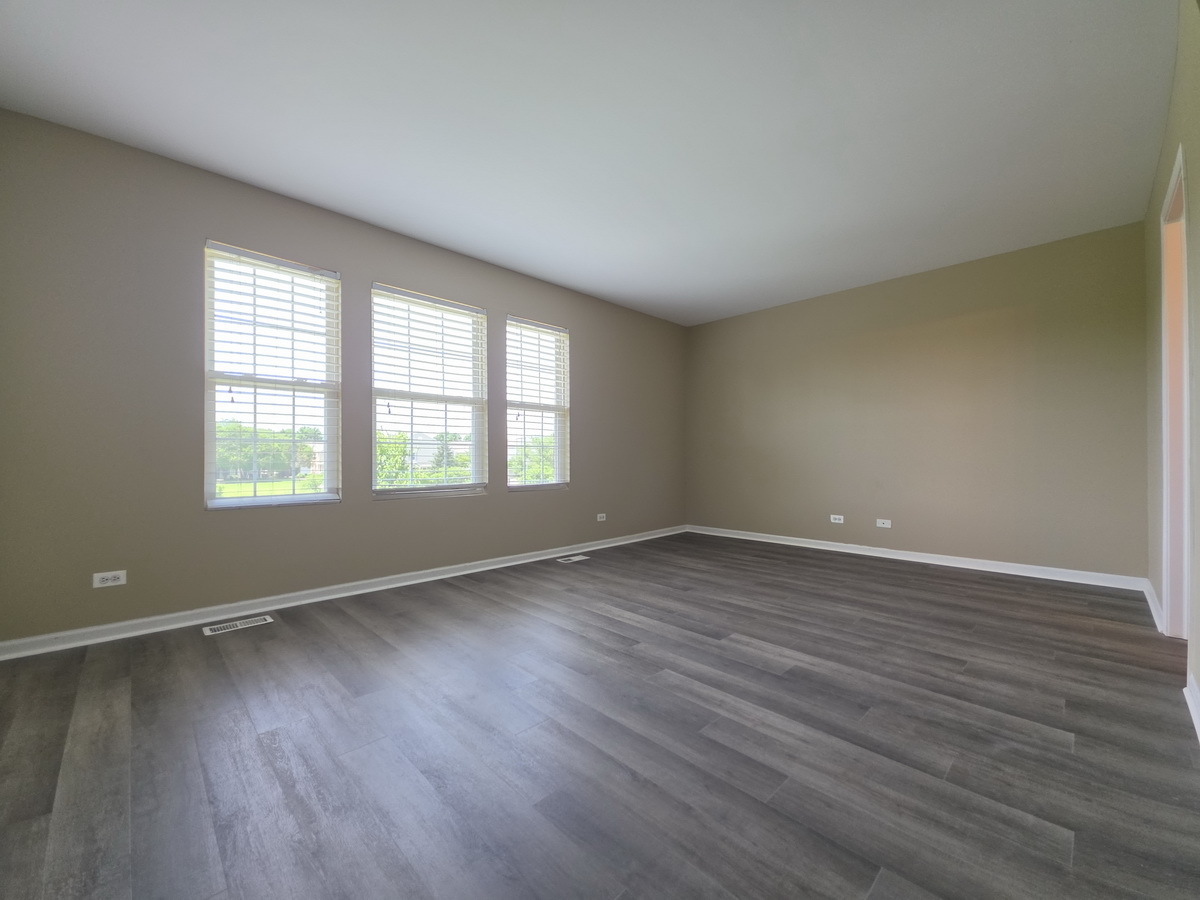 207 Springbrook Trail Property Photo 6
