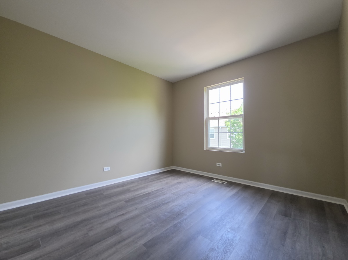 207 Springbrook Trail Property Photo 11