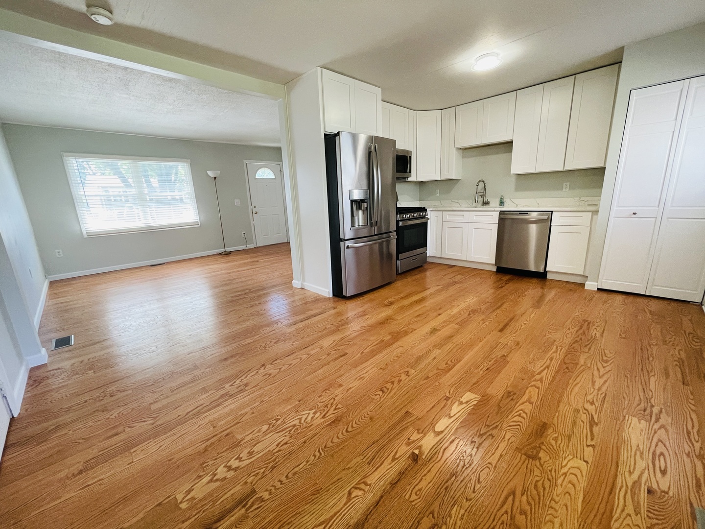 808 Sunset Circle Property Photo 4