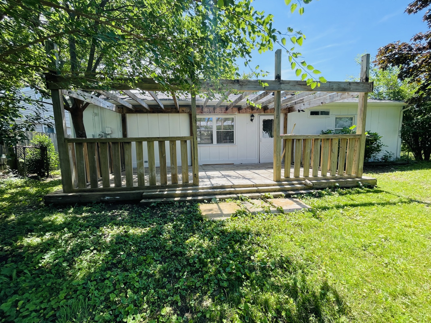808 Sunset Circle Property Photo 13