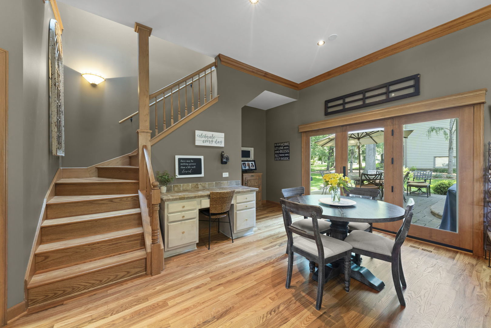443 Timber Ridge Drive Property Photo 14