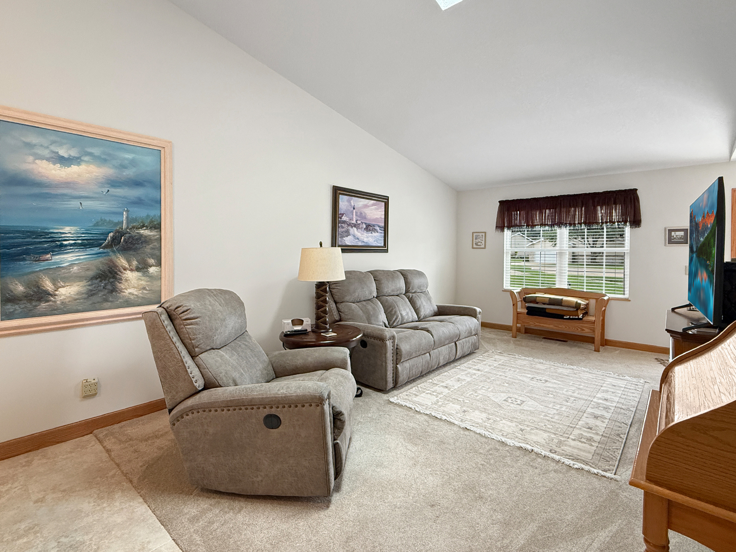 562 Pine Meadow Drive Property Photo 4