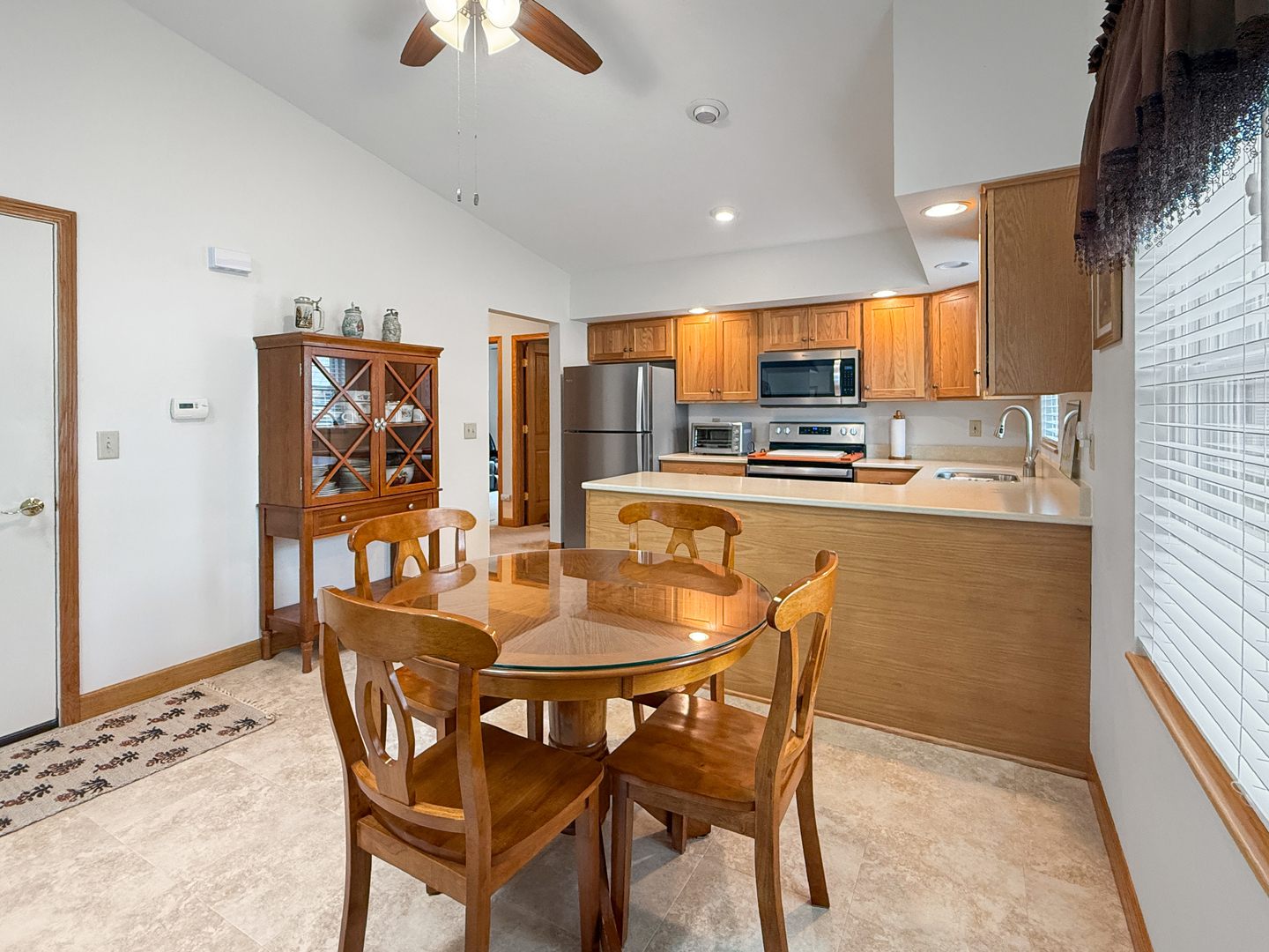 562 Pine Meadow Drive Property Photo 9