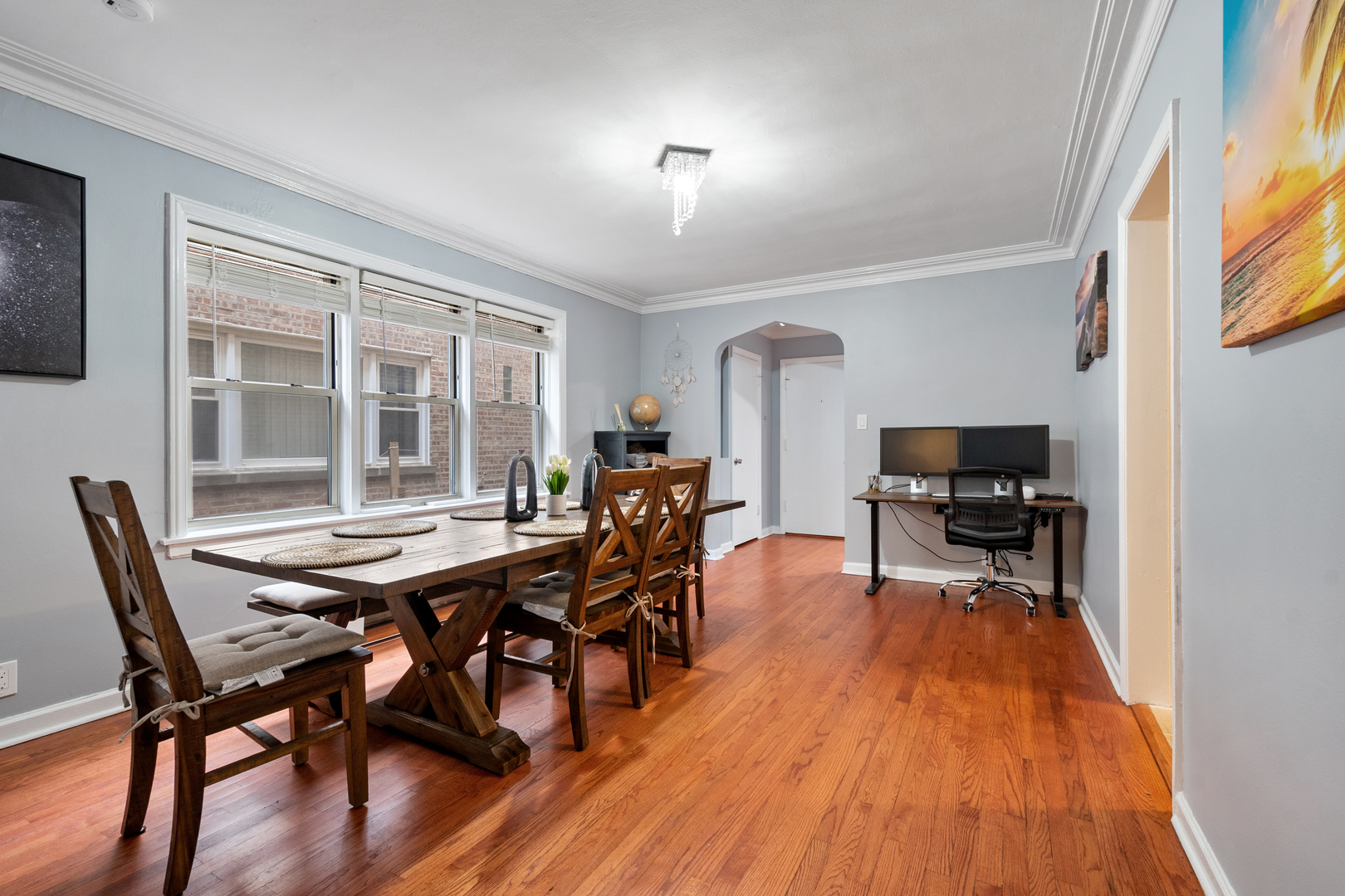 6128 N Francisco Avenue Property Photo 6