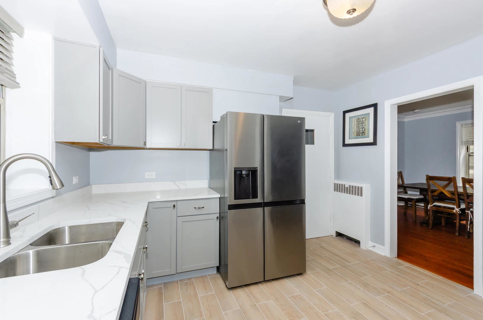 6128 N Francisco Avenue Property Photo 8