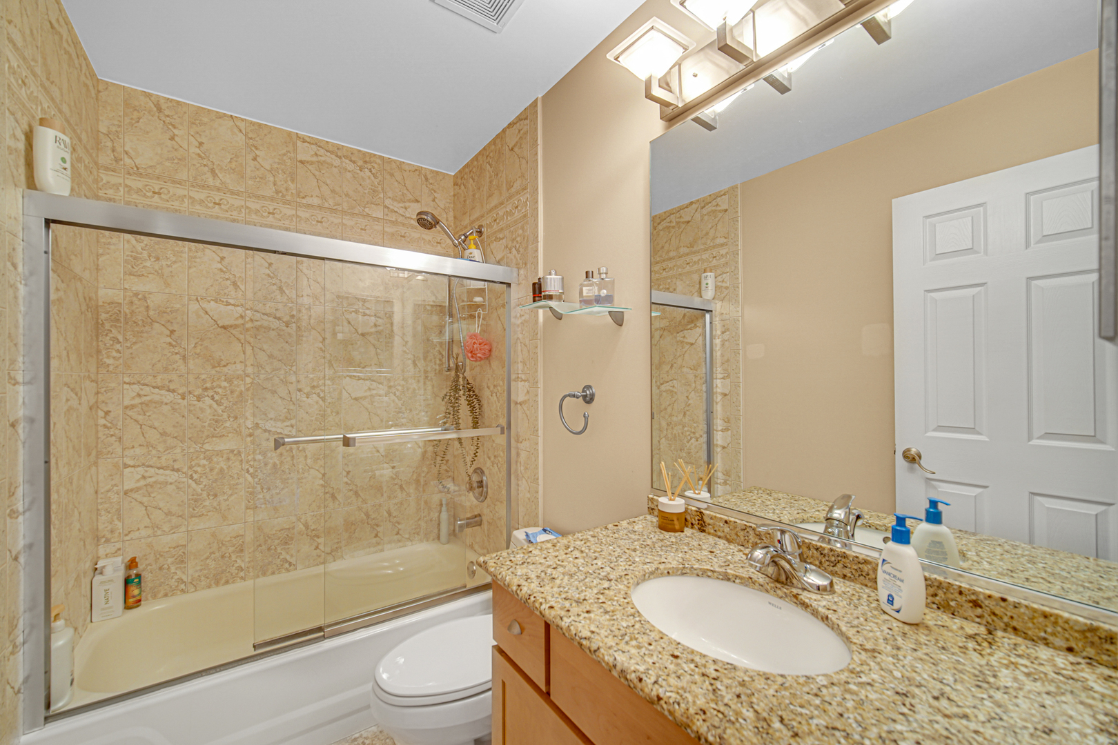 1424 Derby Lane 1424 Property Photo 12
