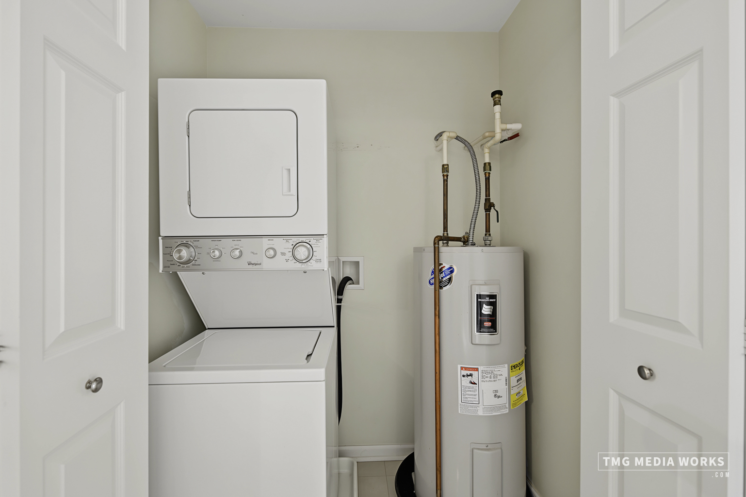 154 Bertram Road J Property Photo 12
