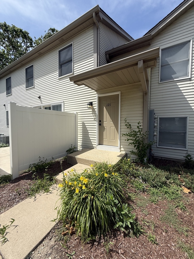 121 Spuhler Drive Property Photo 1