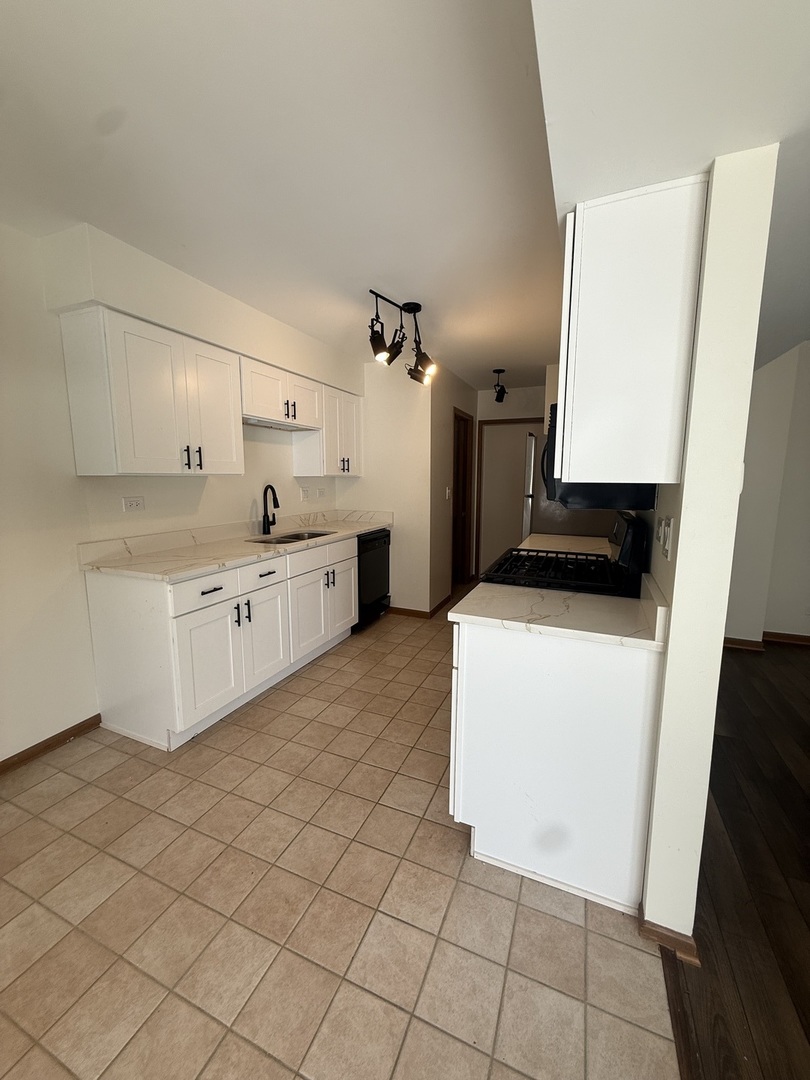 121 Spuhler Drive Property Photo 8