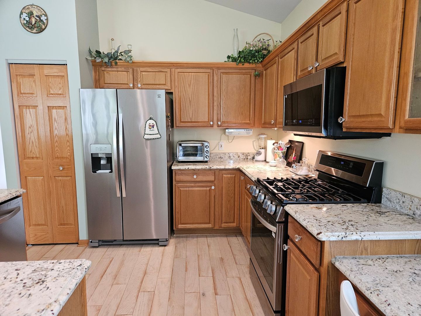 1526 Benzie Circle Property Photo 8