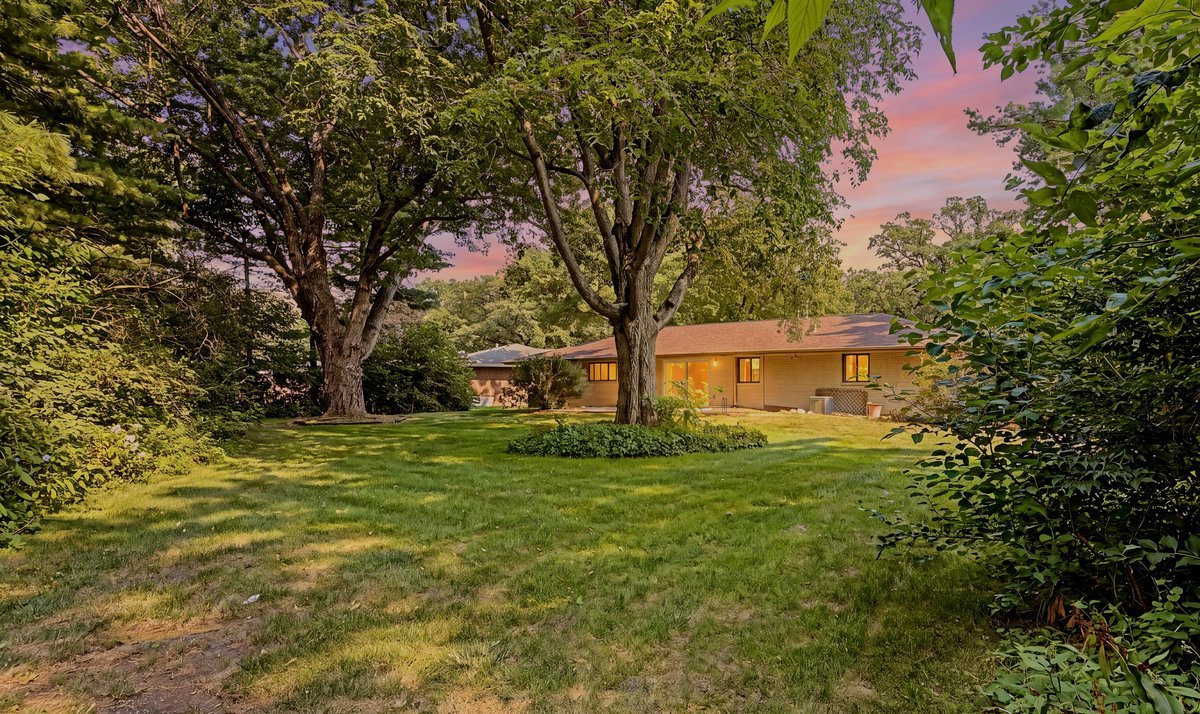109 E Parkview Drive Property Photo 8