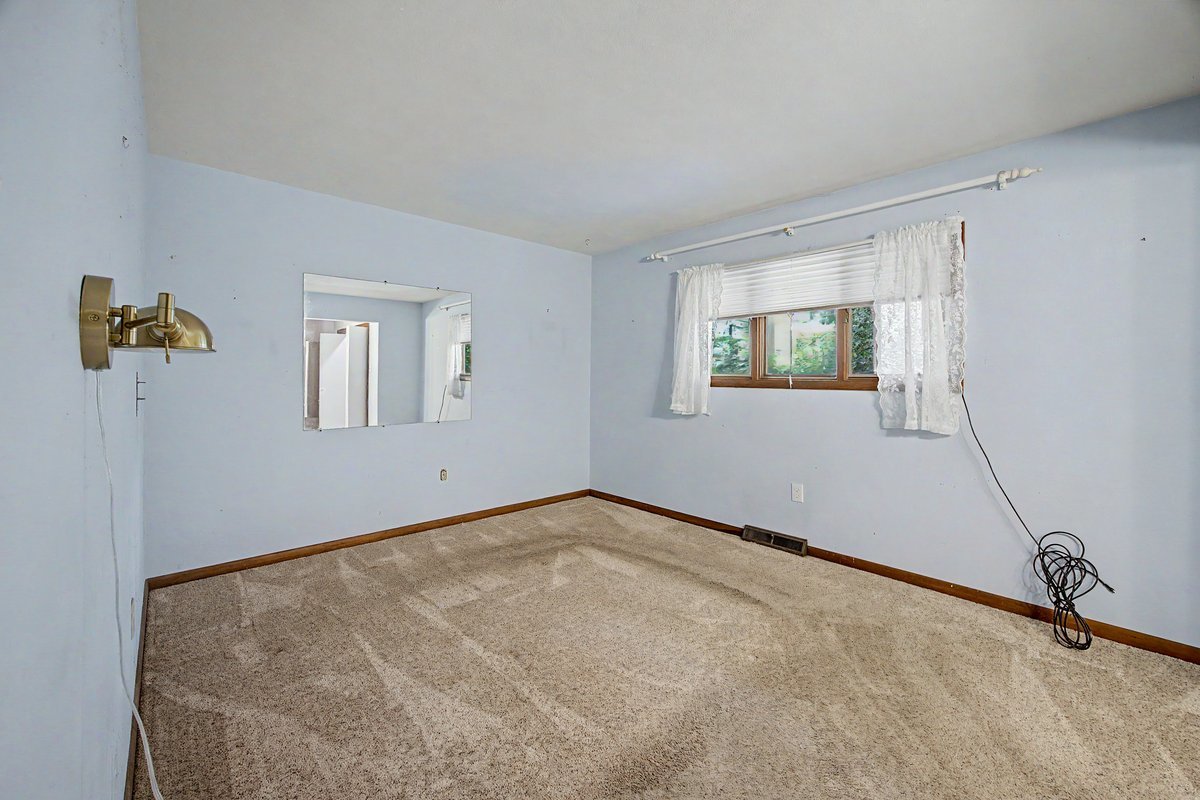 109 E Parkview Drive Property Photo 29