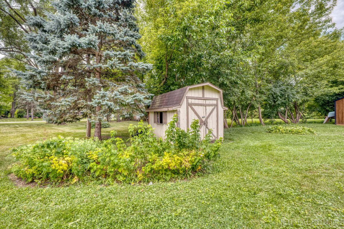 24 W Stonegate Drive Property Photo 36
