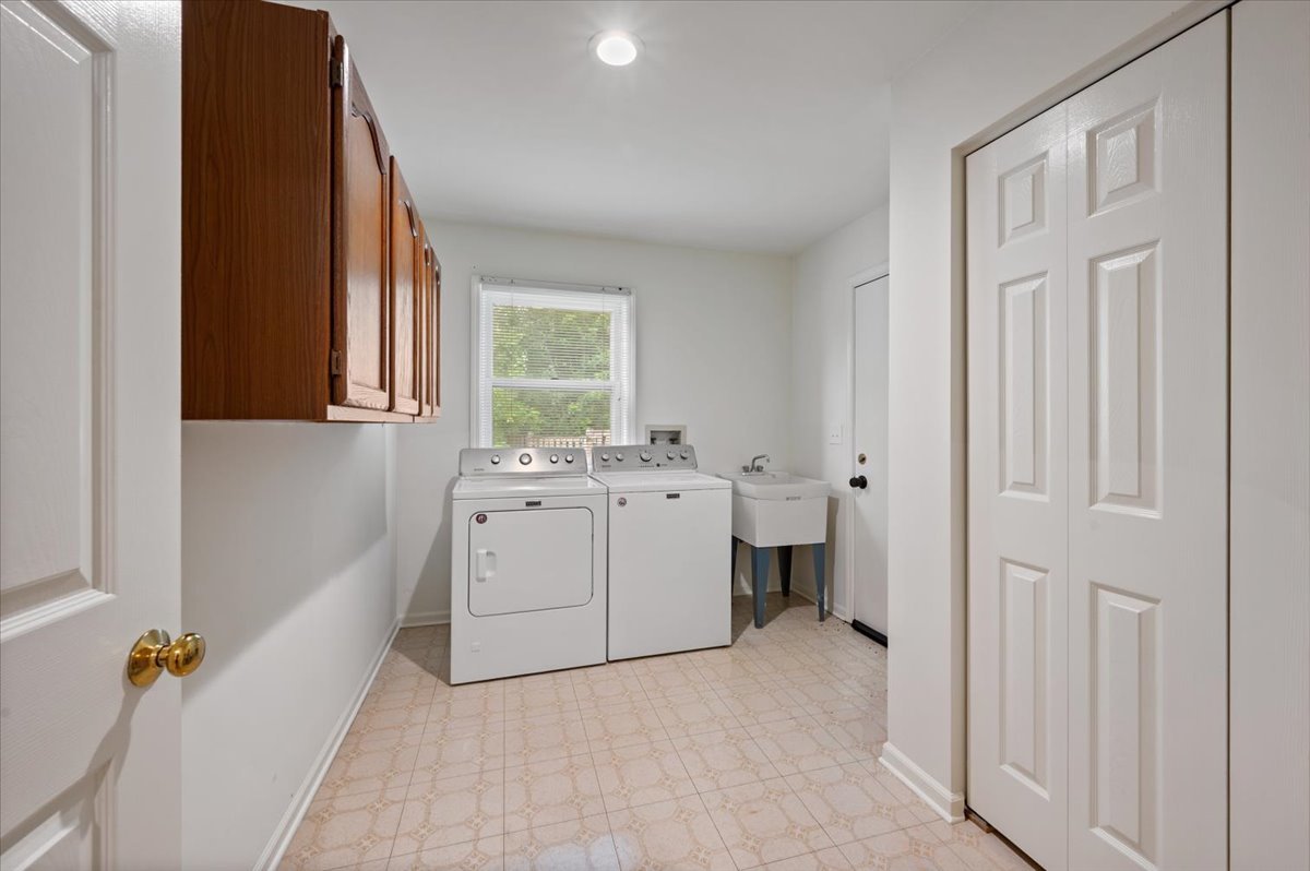 4312 Ivy Lane Property Photo 10