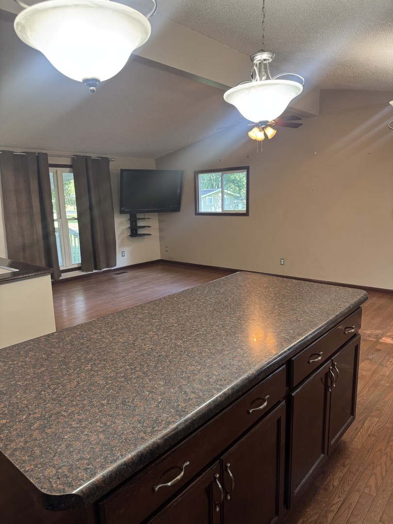 12702305 Property Photo 5