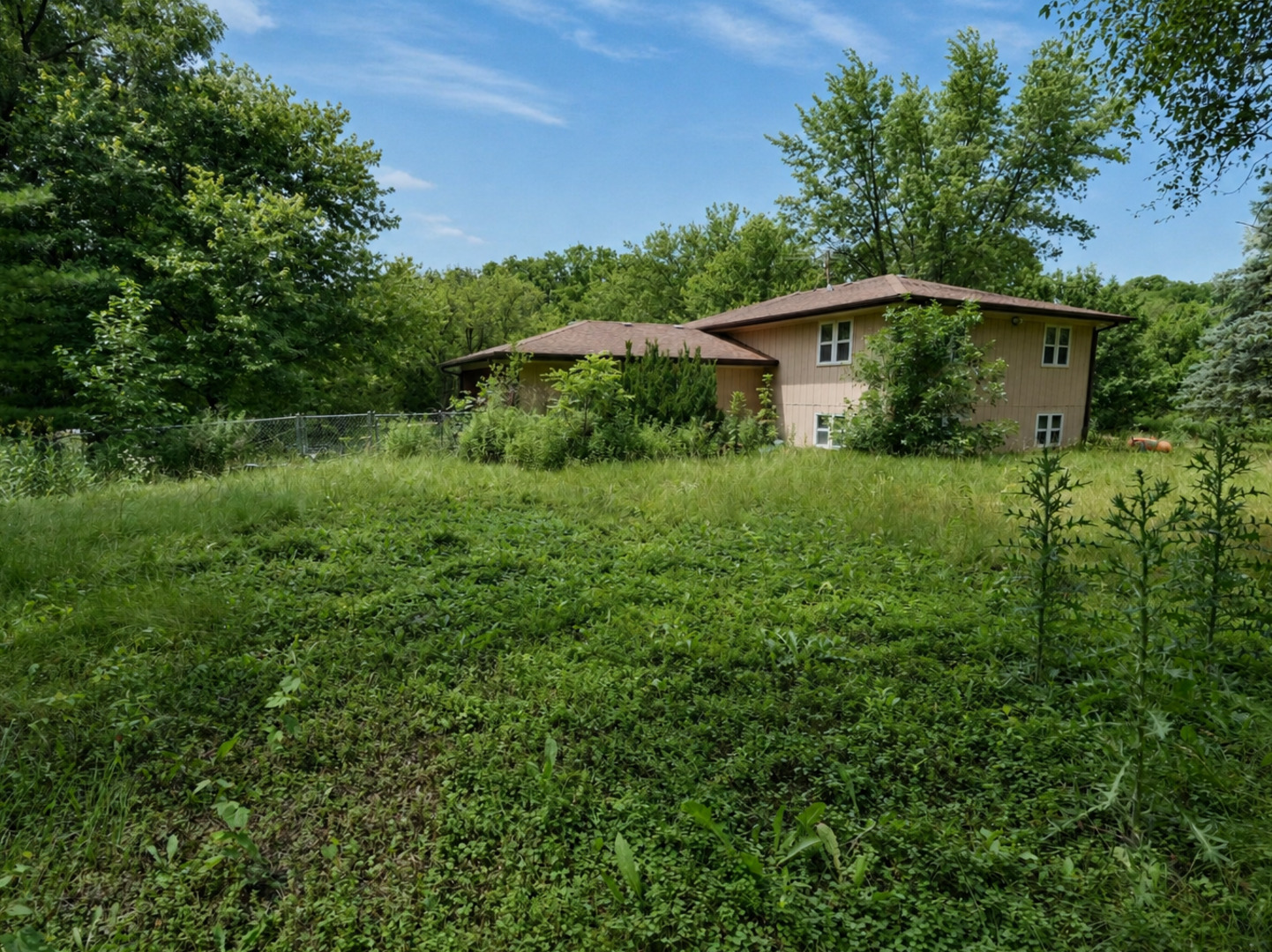 3914 Raycraft Road Property Photo 4