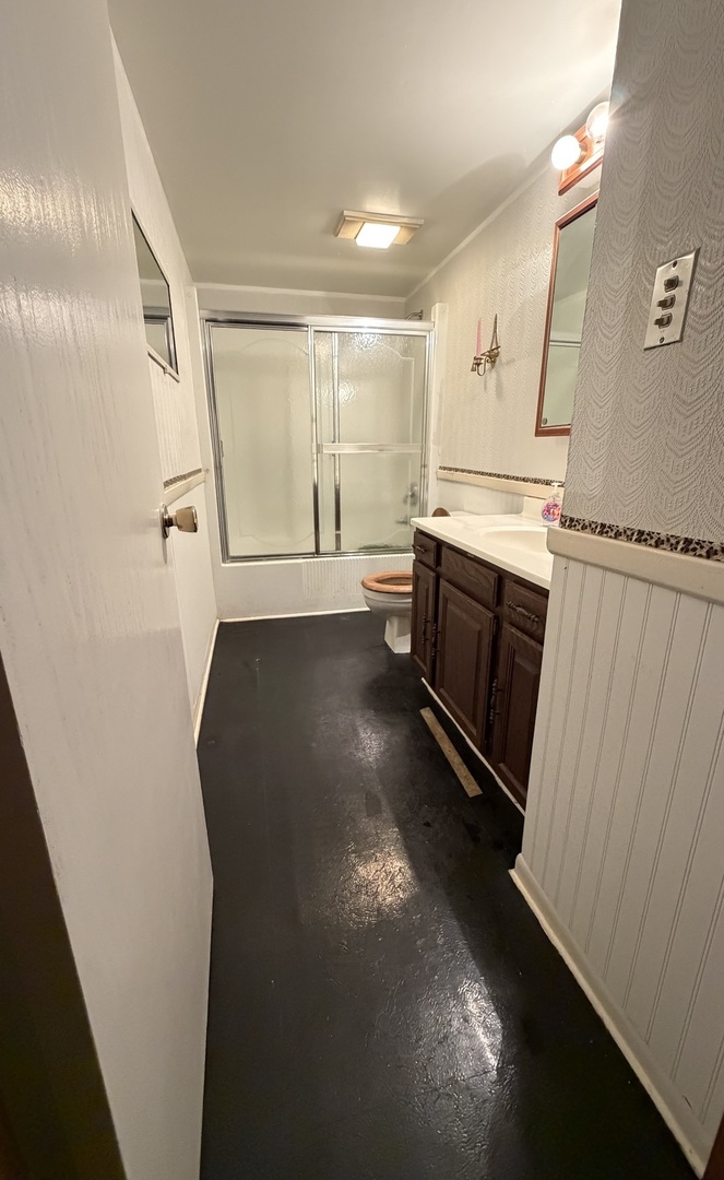 3914 Raycraft Road Property Photo 13