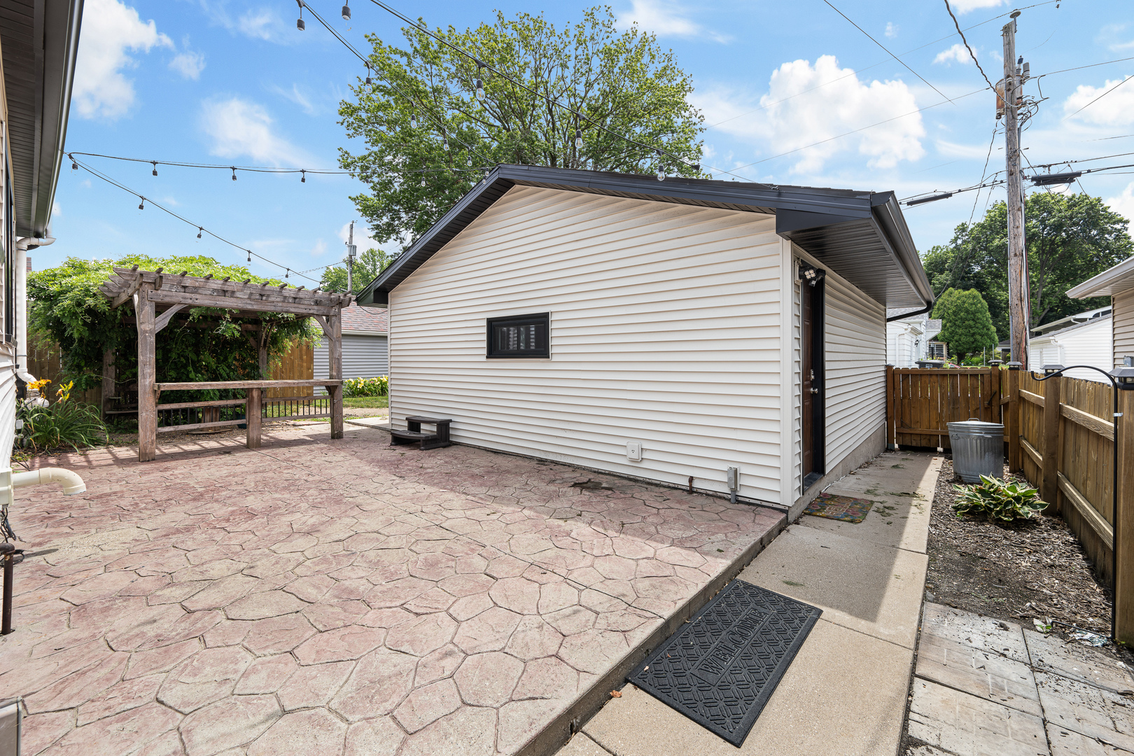 2514 23rd A Avenue Property Photo 3