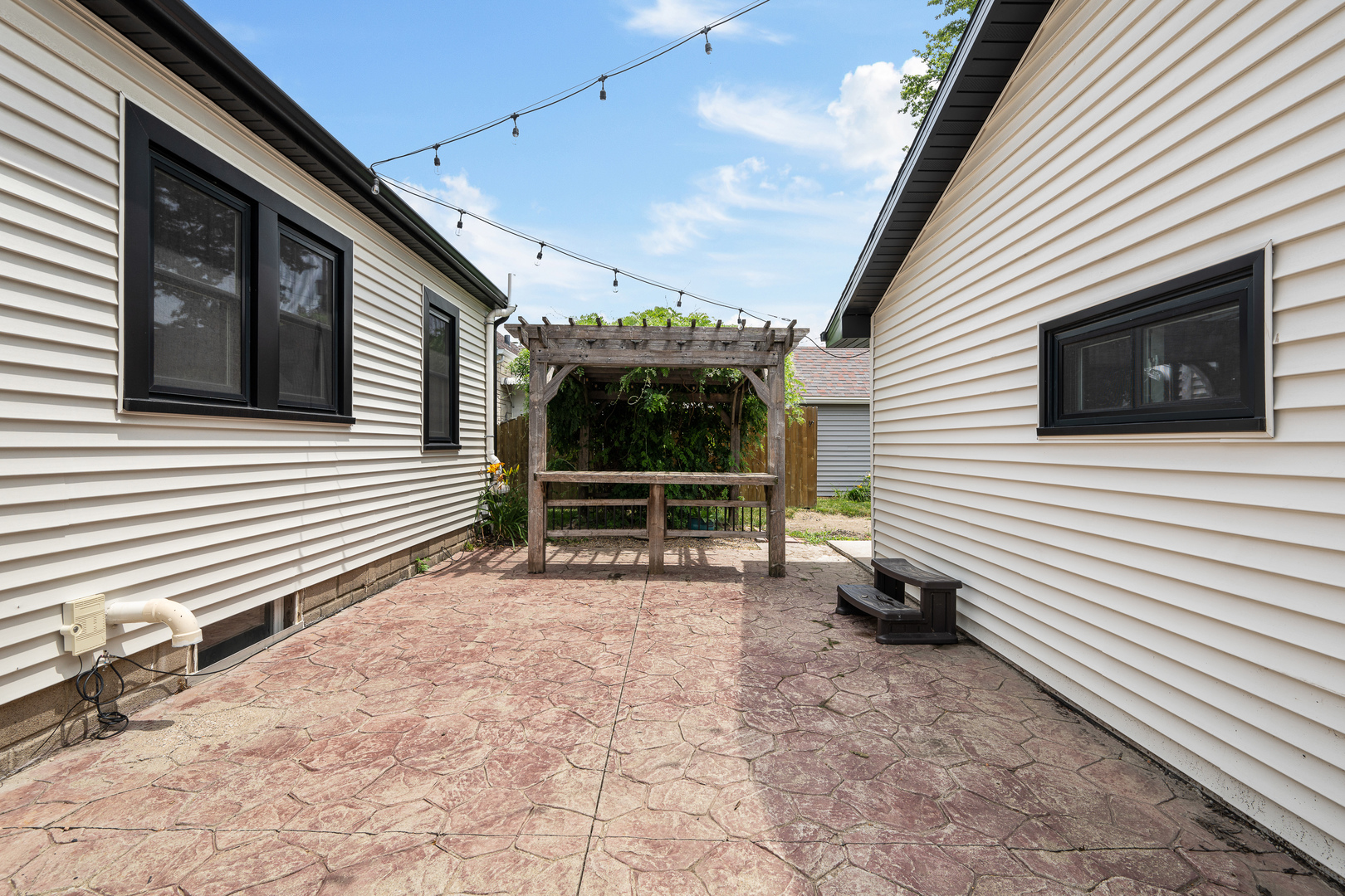 2514 23rd A Avenue Property Photo 4