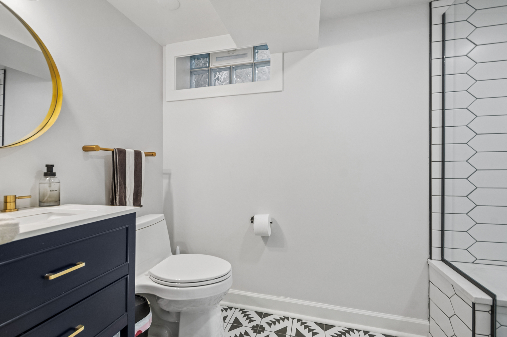 6669 N Sioux Avenue Property Photo 19