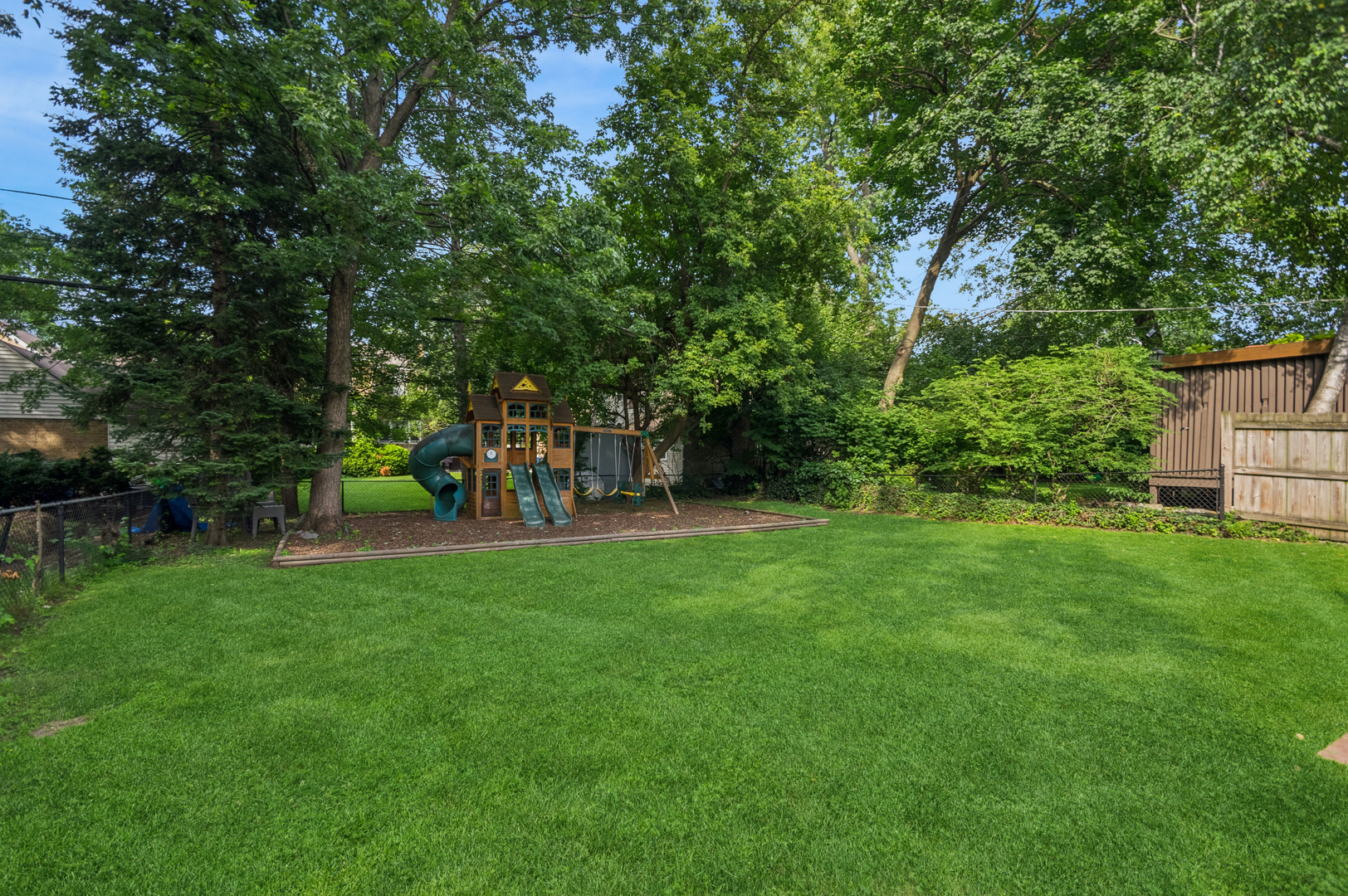 6669 N Sioux Avenue Property Photo 24