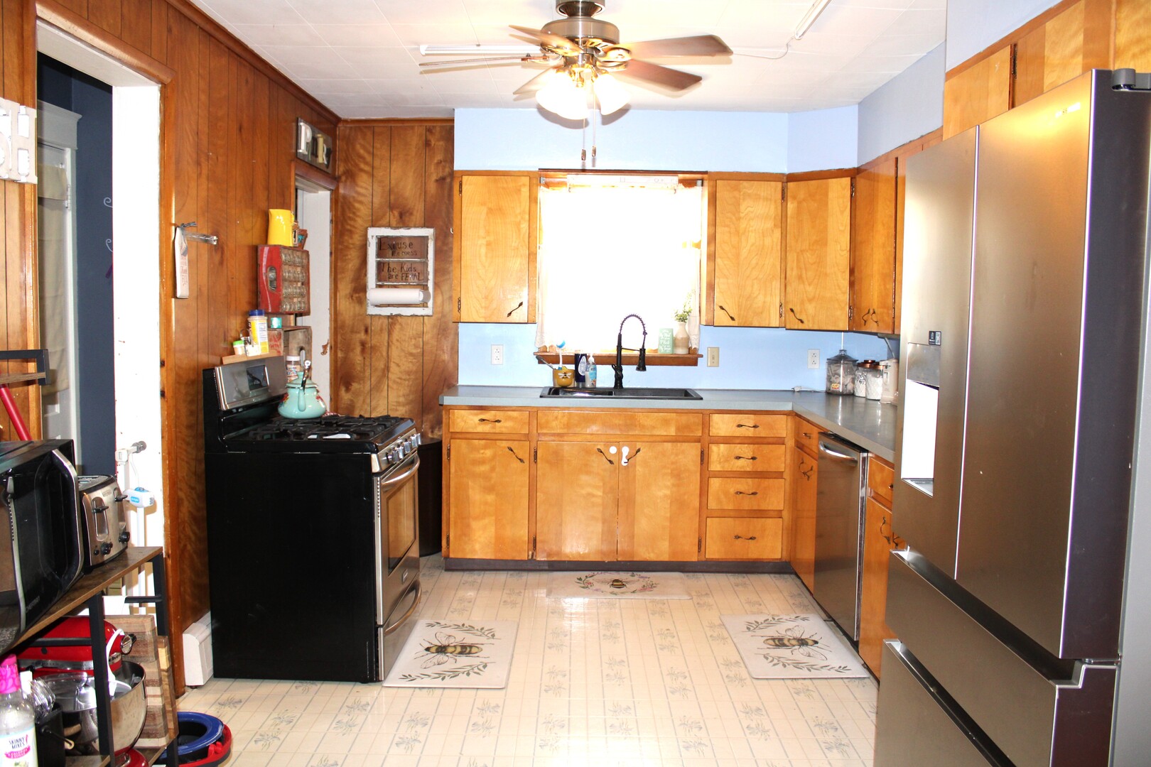230 N Cherry Street Property Photo 20
